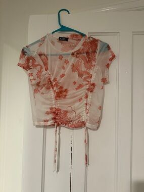 Sheer Dragon Print Ruched Short Sleeve Top - White with Coral Print